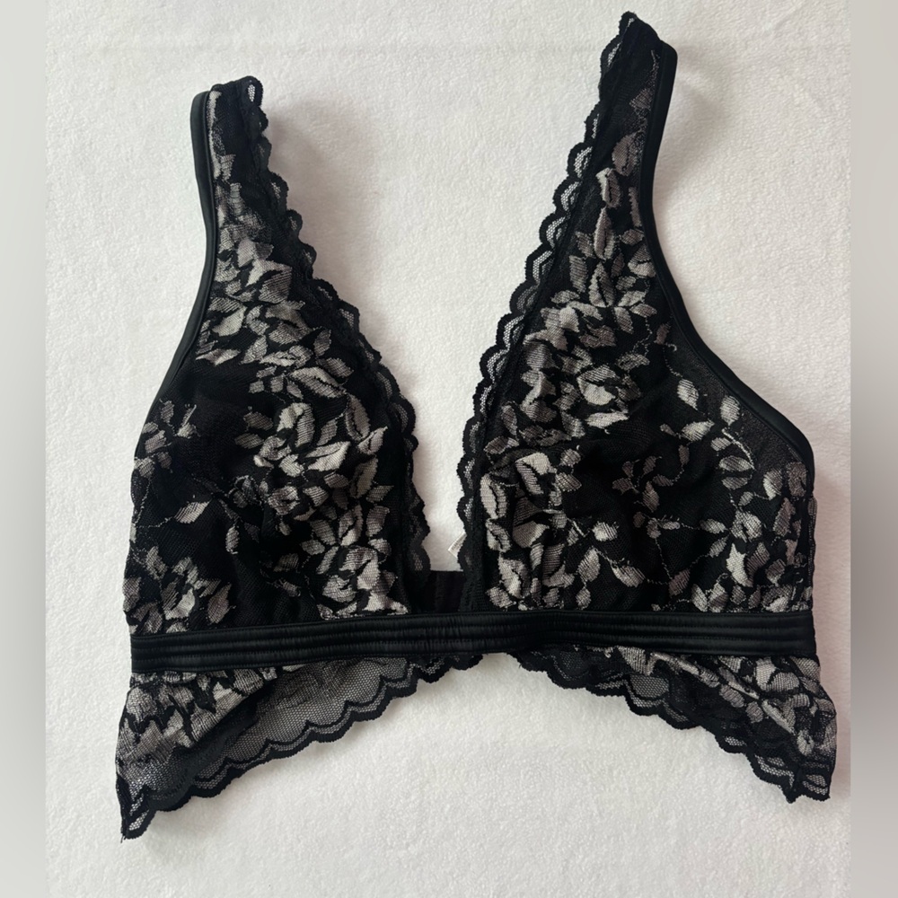 Cosabella Black and Gray Lace Bralette Sz Large - Picture 5 of 5